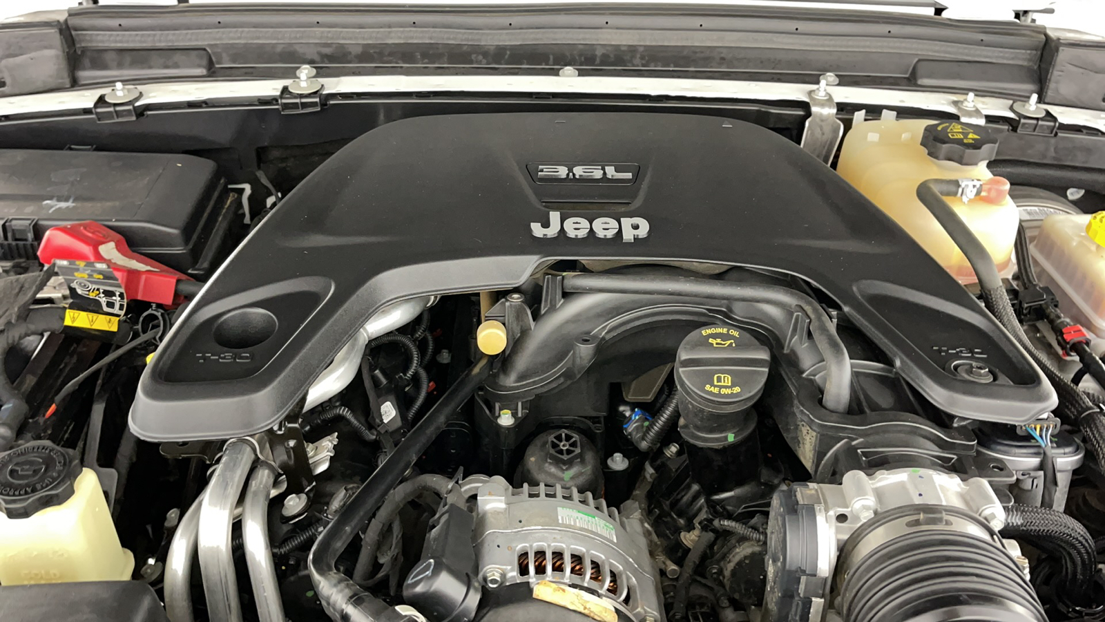2020 Jeep Wrangler Sport 30