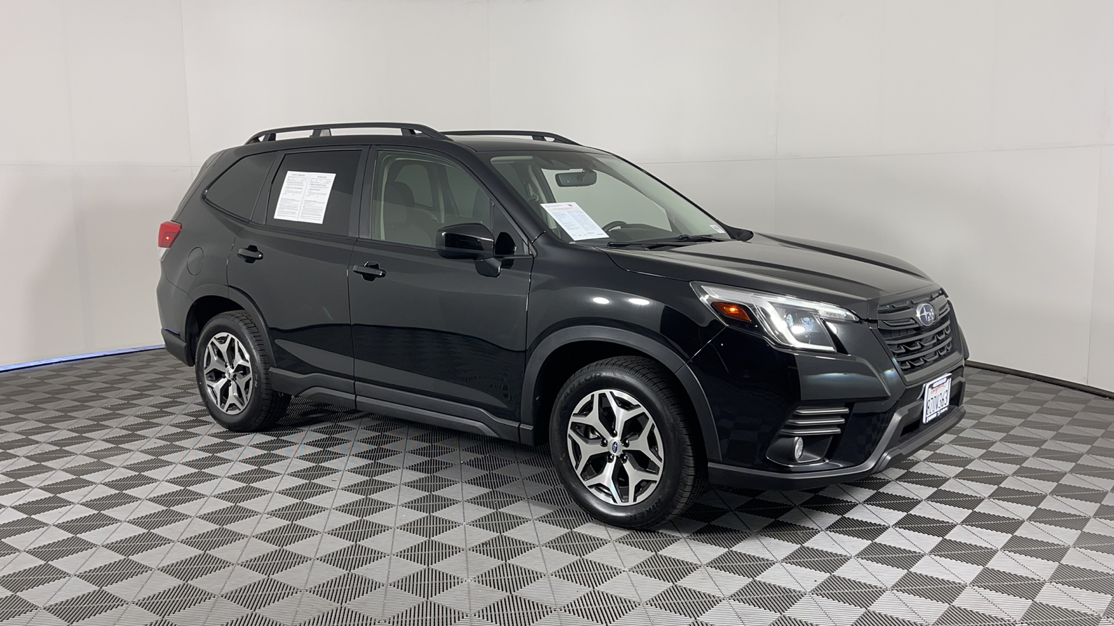 2022 Subaru Forester Premium 1