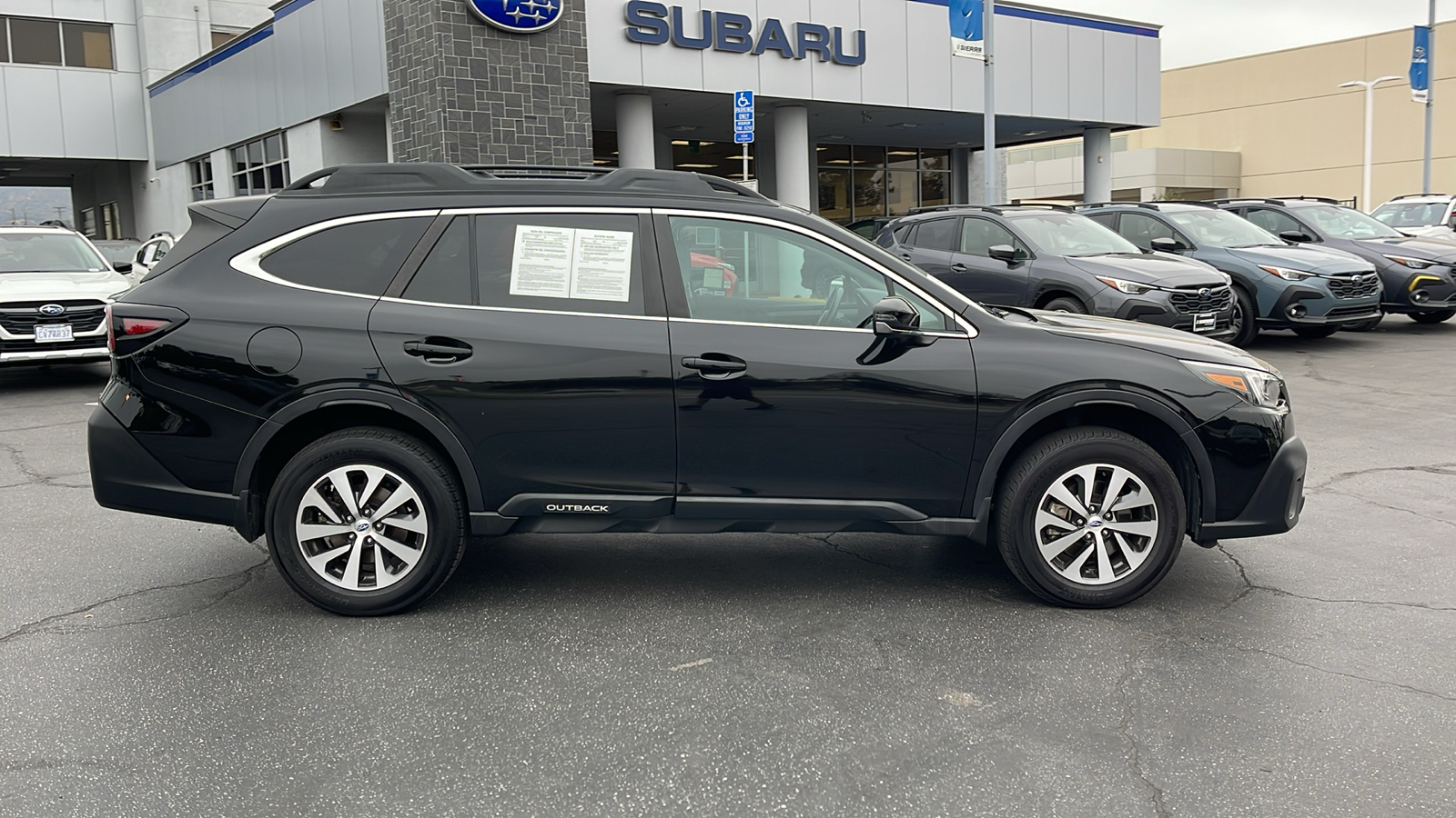 2022 Subaru Outback Premium 3