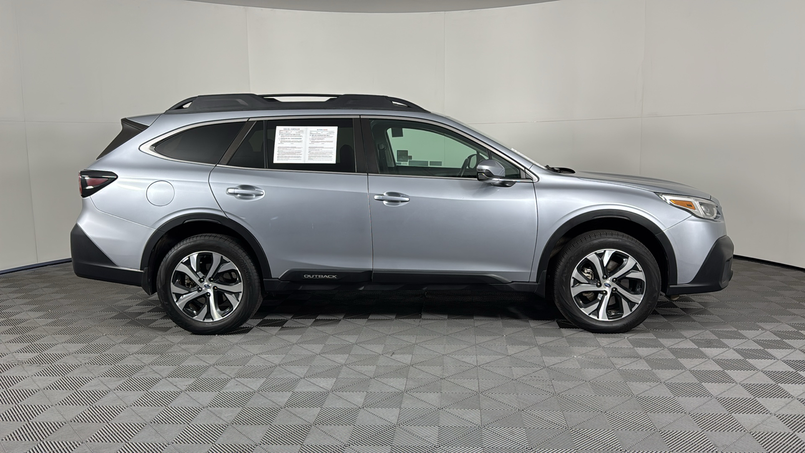 2022 Subaru Outback Limited 2