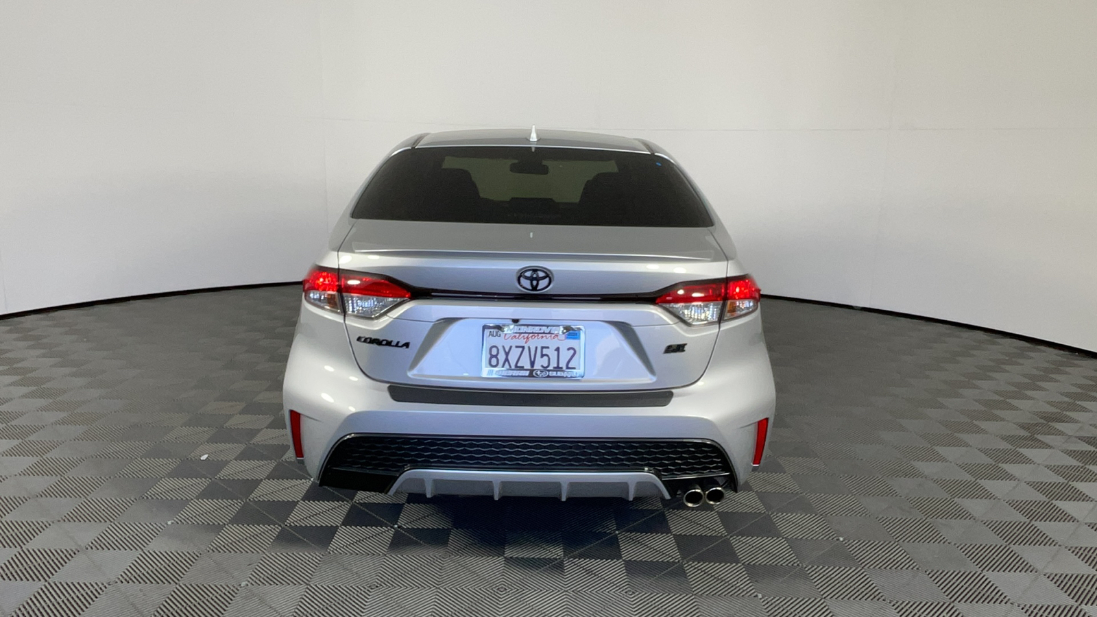 2022 Toyota Corolla SE Nightshade 5