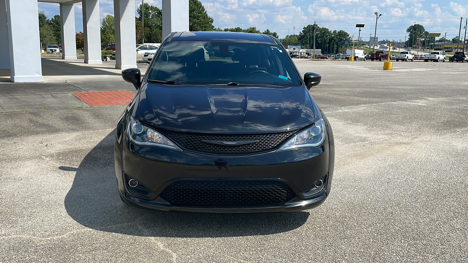 2018 Chrysler Pacifica Touring Plus 9