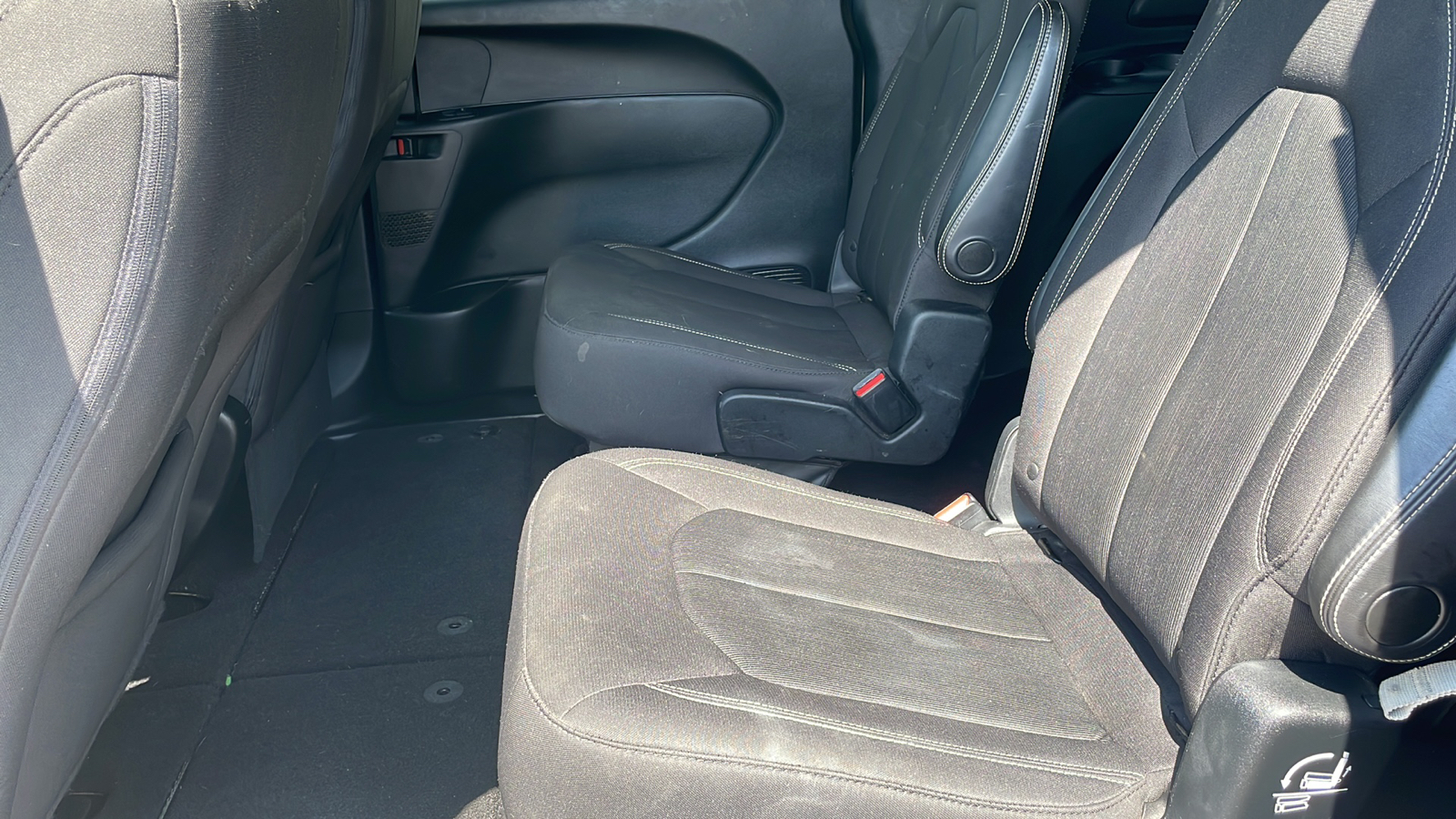 2018 Chrysler Pacifica Touring Plus 11