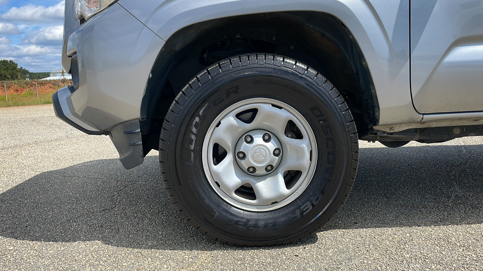 2018 Toyota Tacoma SR 10