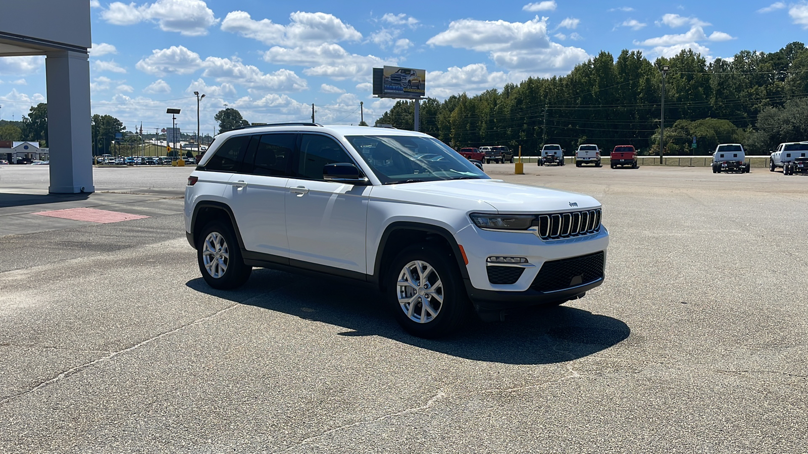 2023 Jeep Grand Cherokee Limited 8