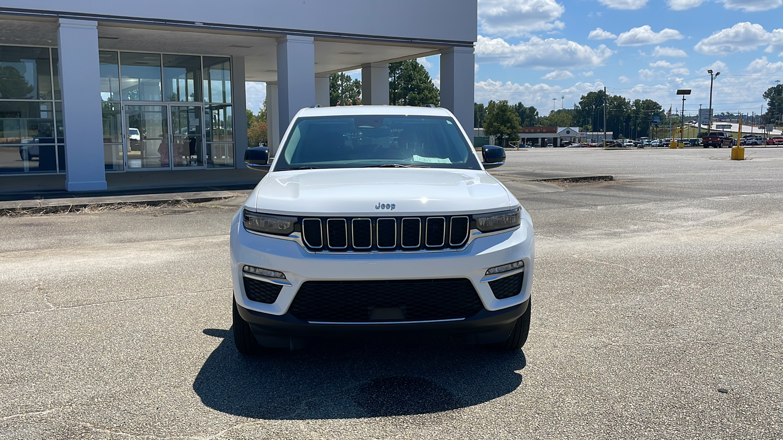 2023 Jeep Grand Cherokee Limited 9