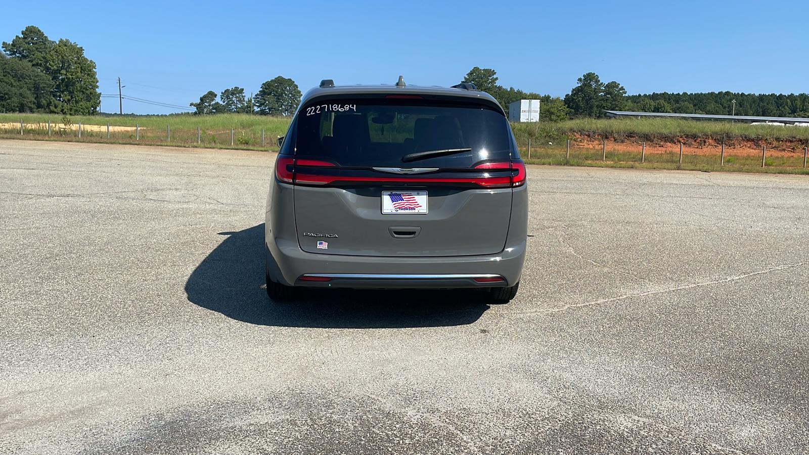 2022 Chrysler Pacifica Touring L 4