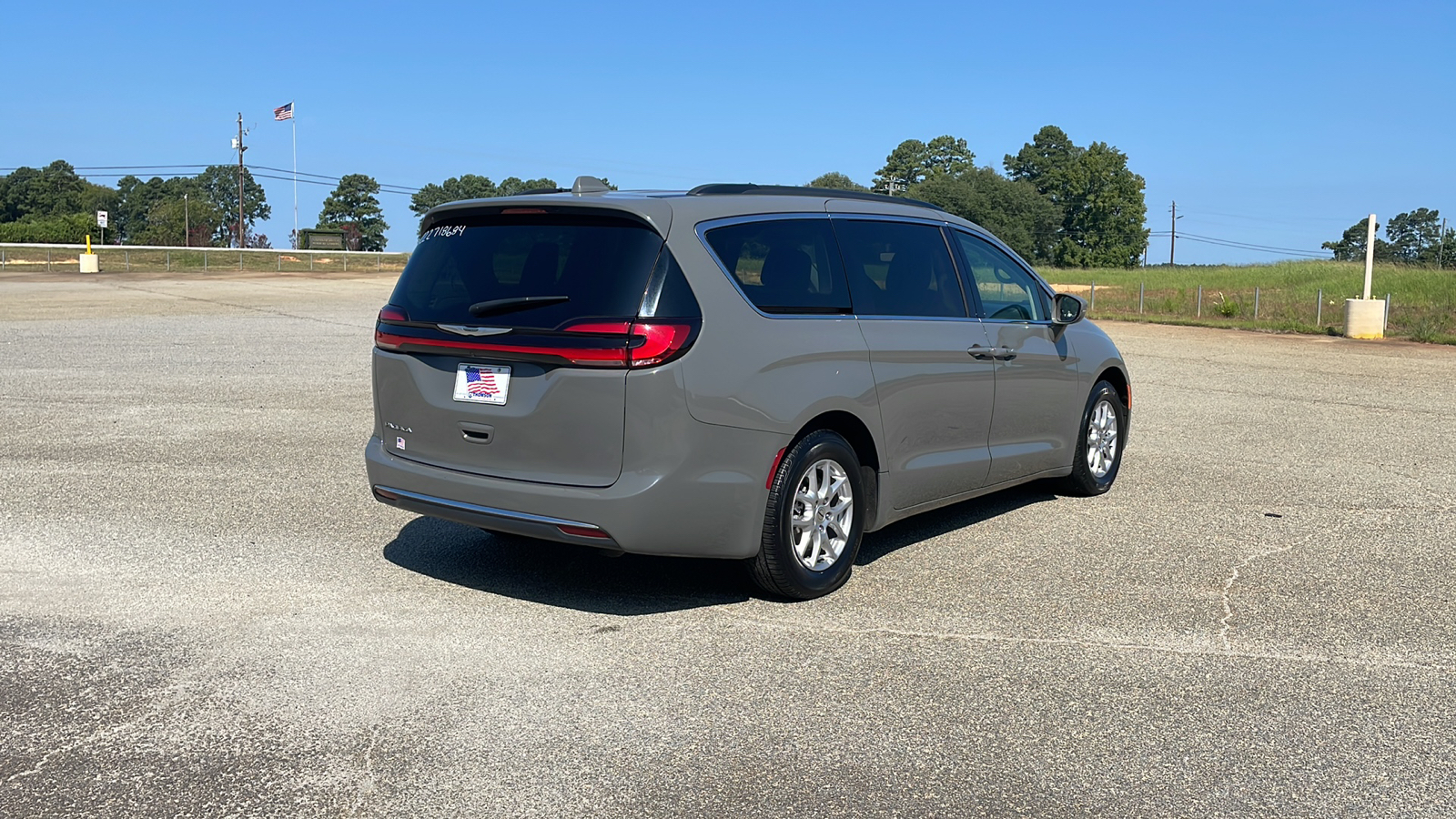 2022 Chrysler Pacifica Touring L 6