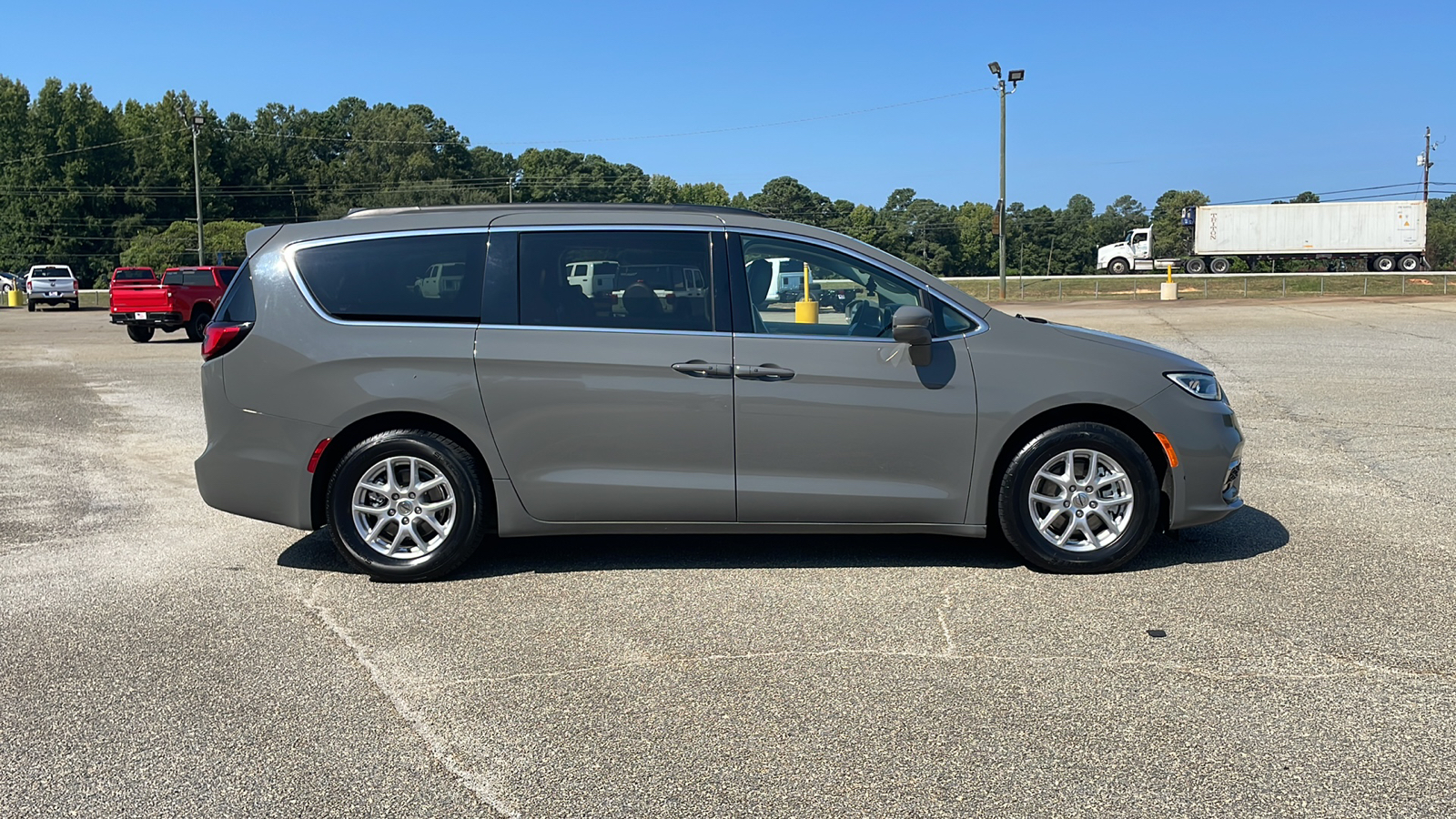 2022 Chrysler Pacifica Touring L 7