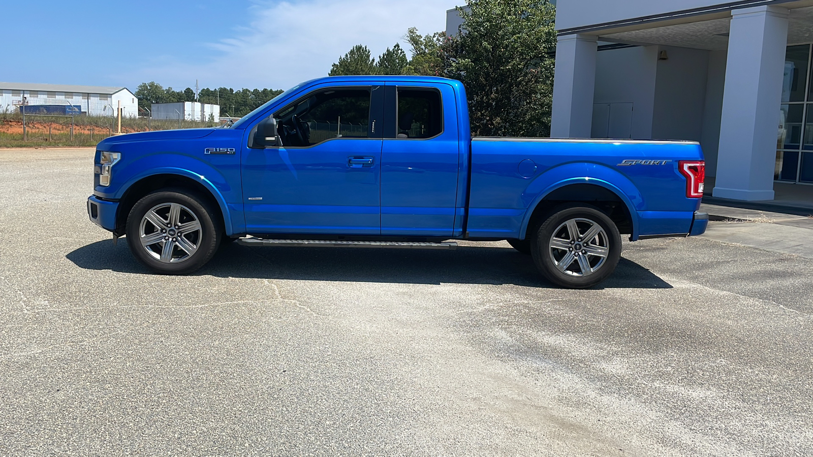 2016 Ford F-150 XLT 2