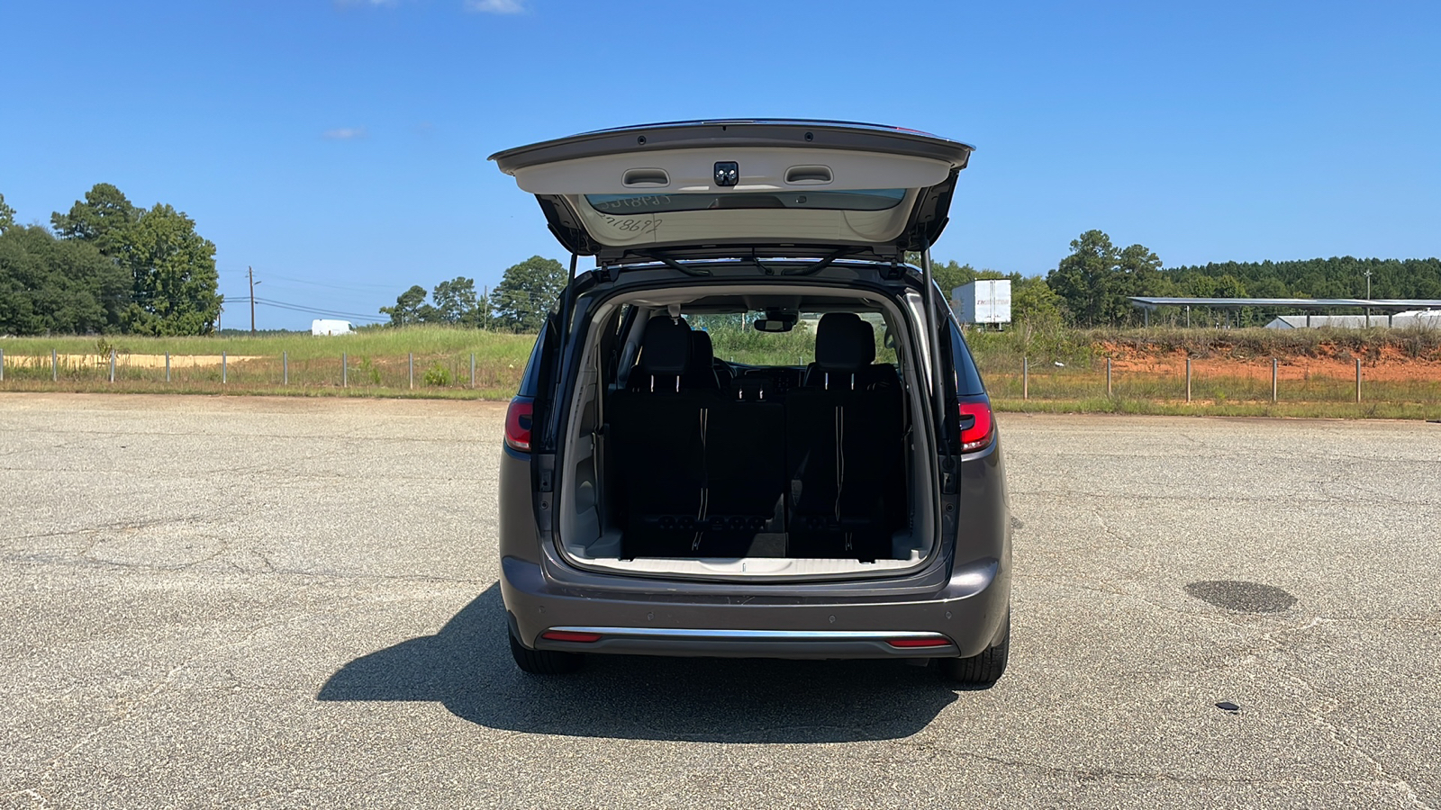 2022 Chrysler Pacifica Touring L 5