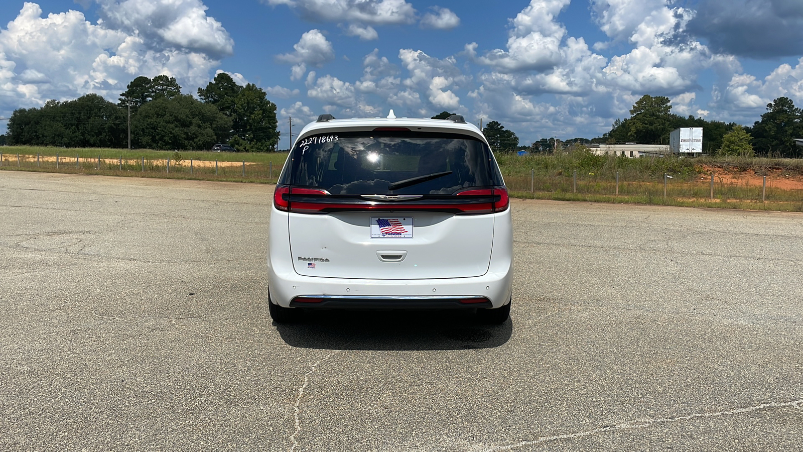 2022 Chrysler Pacifica Touring L 4