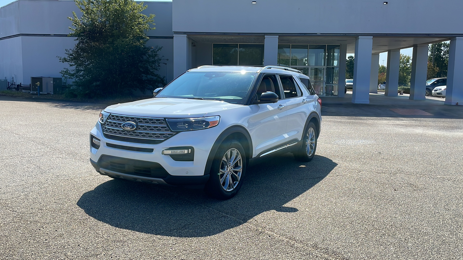 2022 Ford Explorer Limited 1