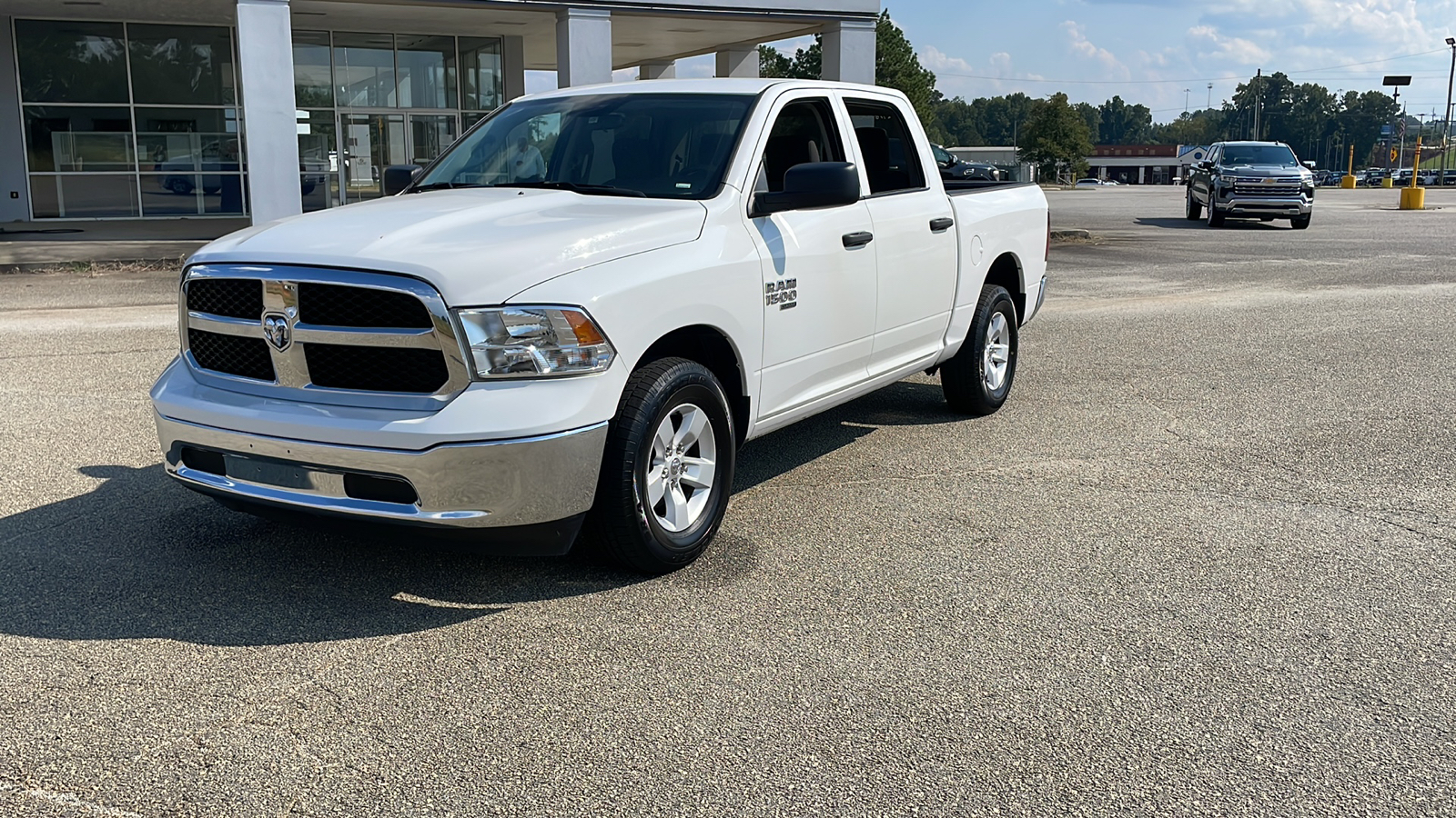 2022 Ram 1500 Classic SLT 1