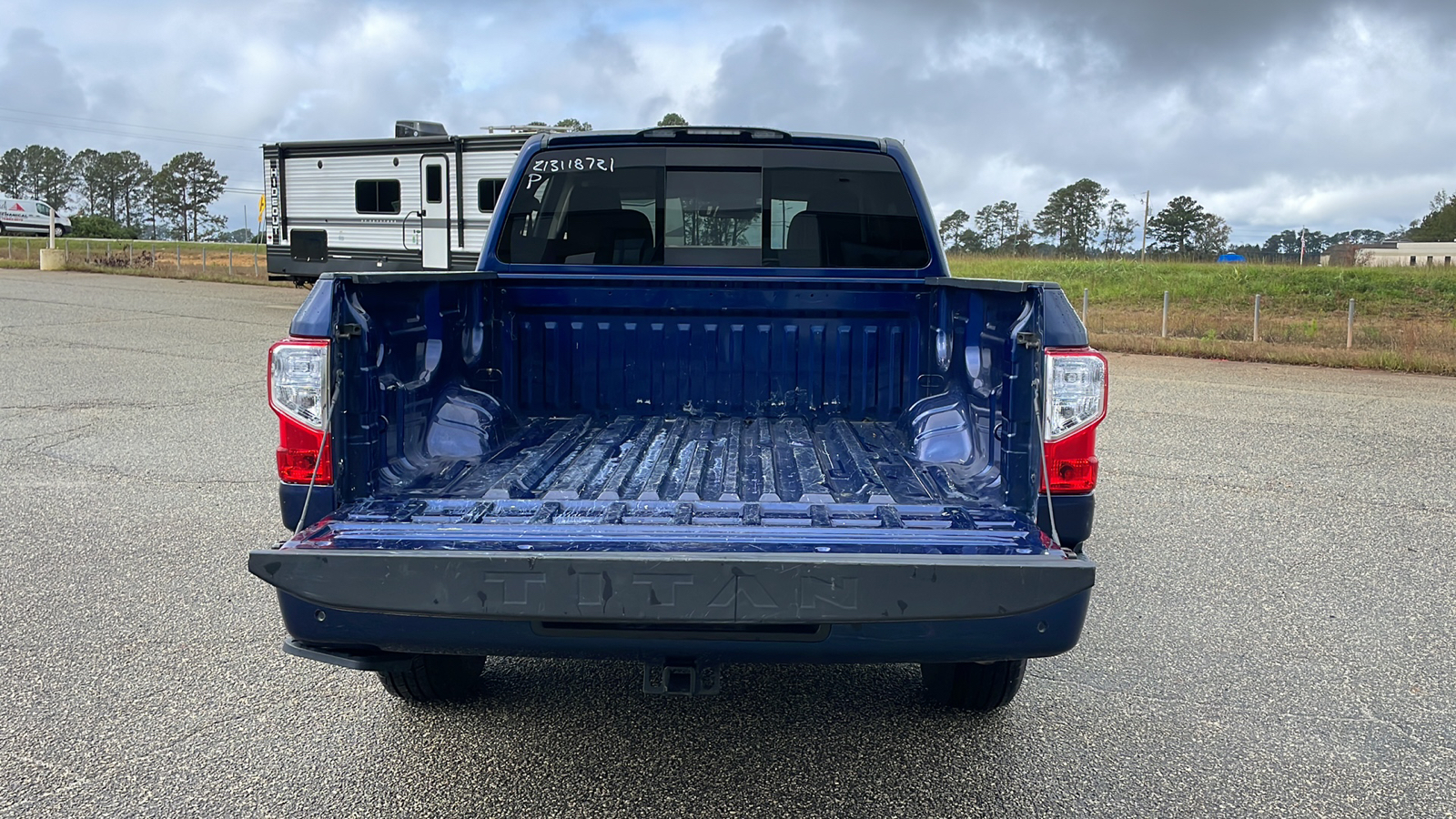 2021 Nissan Titan SV 5