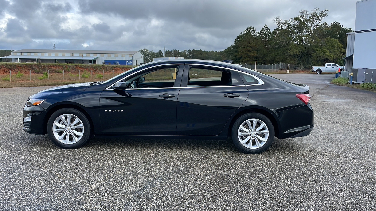 2022 Chevrolet Malibu LT 2