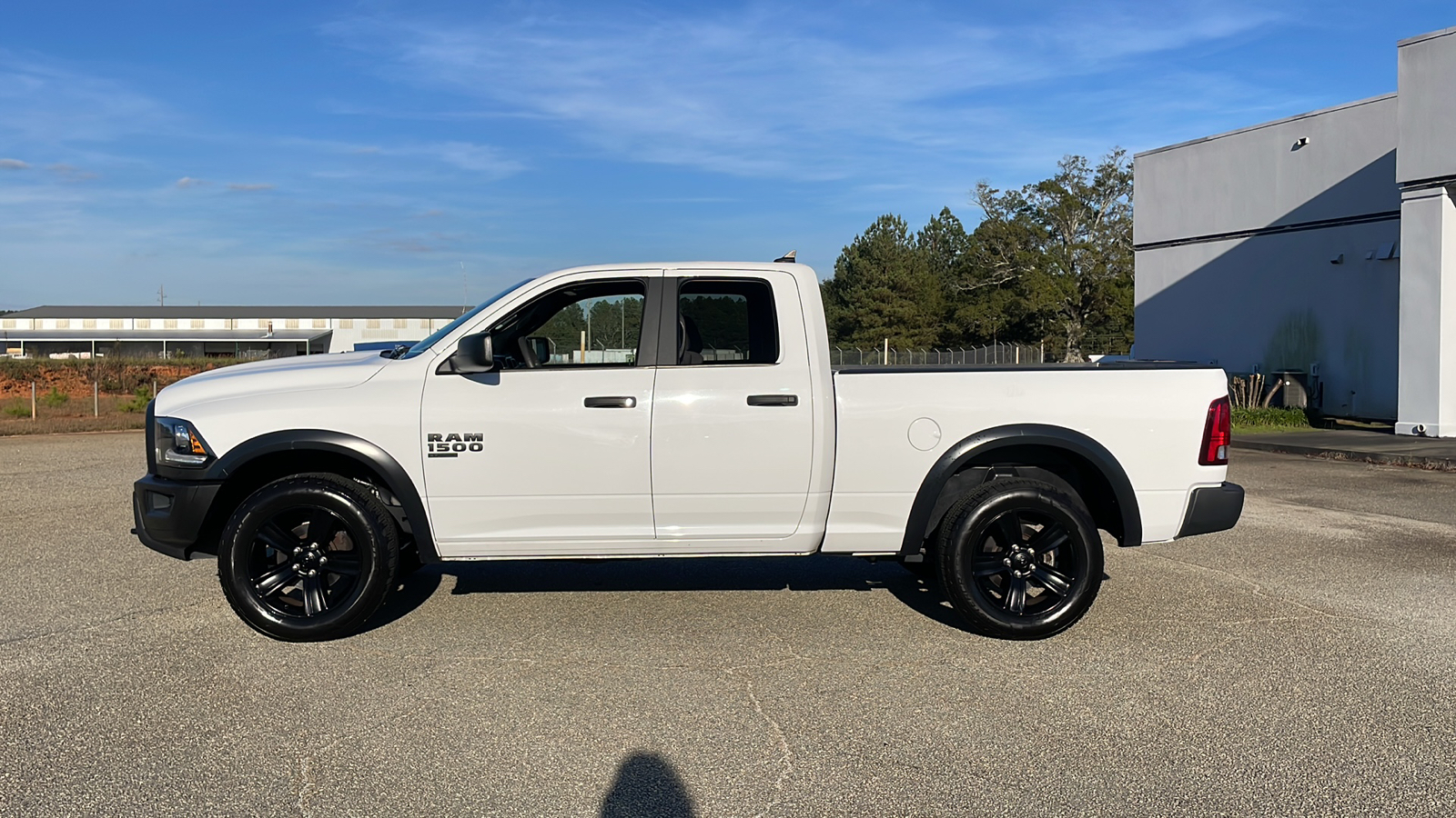 2022 Ram 1500 Classic Warlock 2