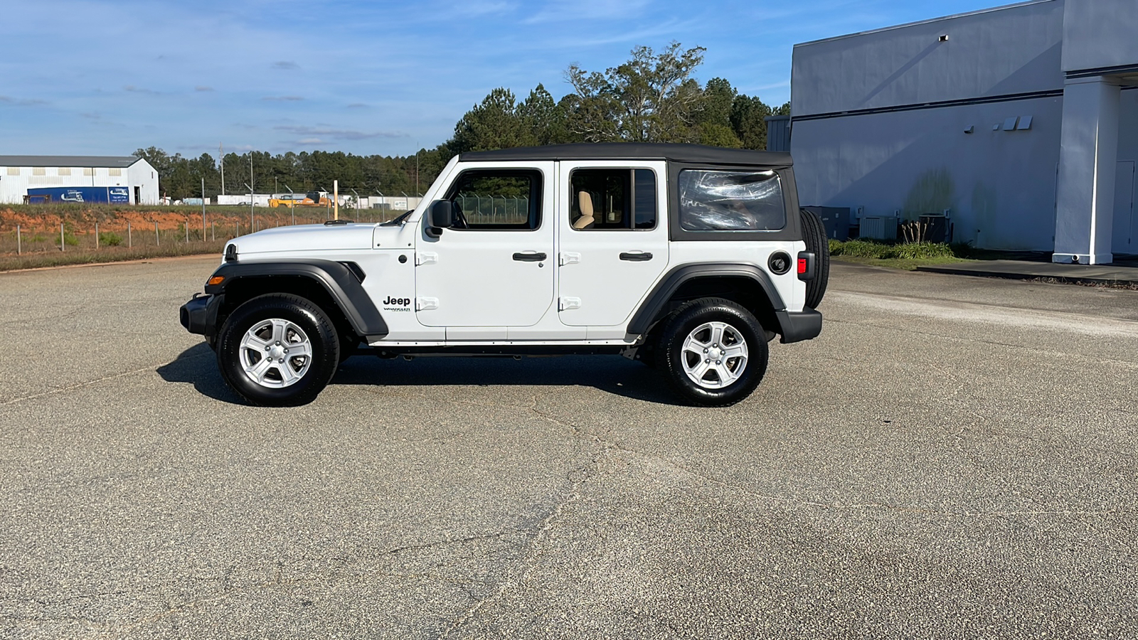 2022 Jeep Wrangler Unlimited Sport S 2