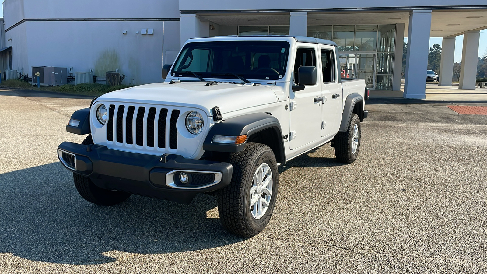 2023 Jeep Gladiator Sport 1