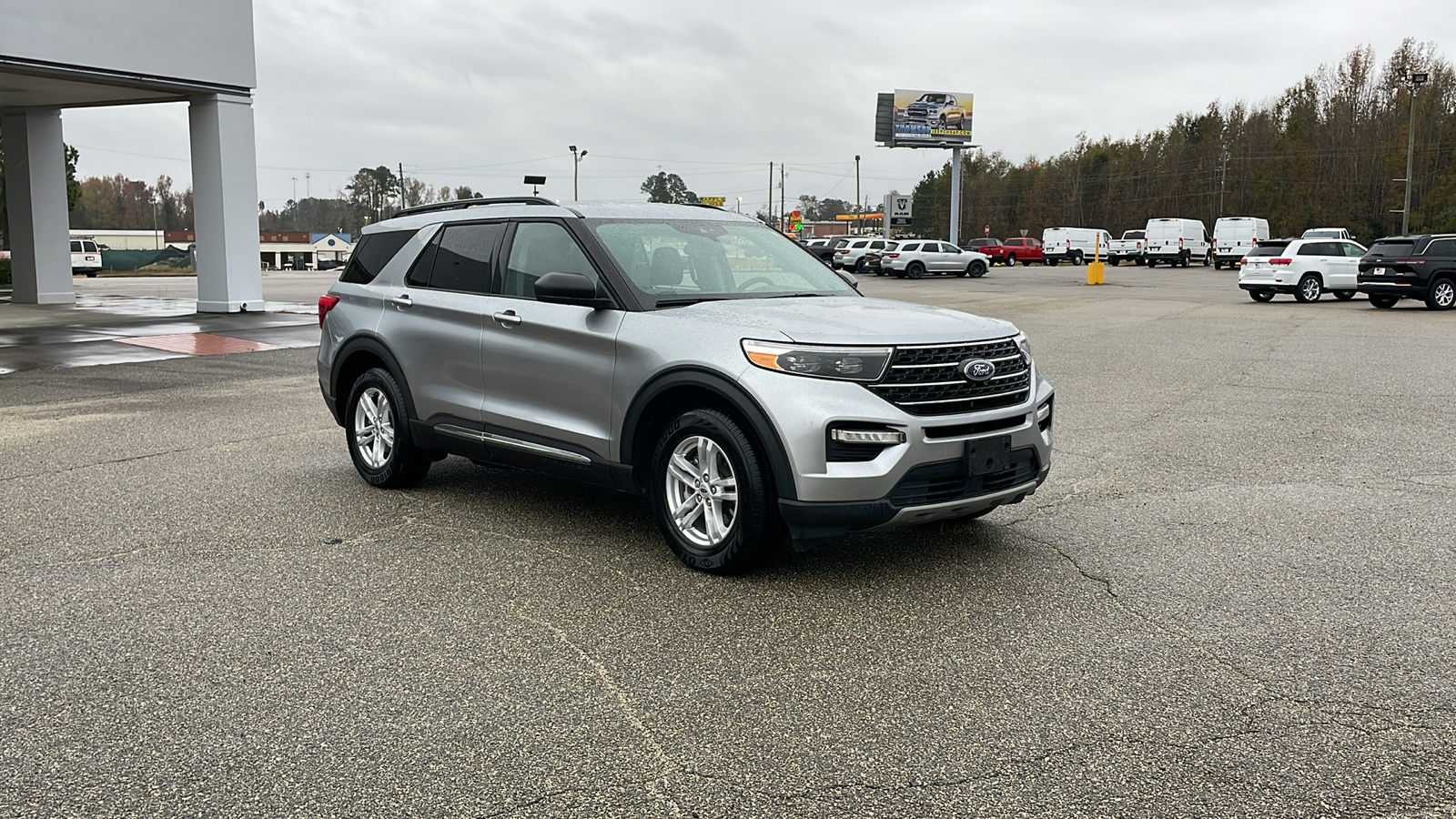 2023 Ford Explorer XLT 8