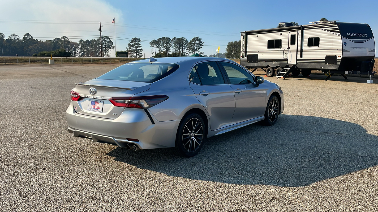 2022 Toyota Camry SE 6