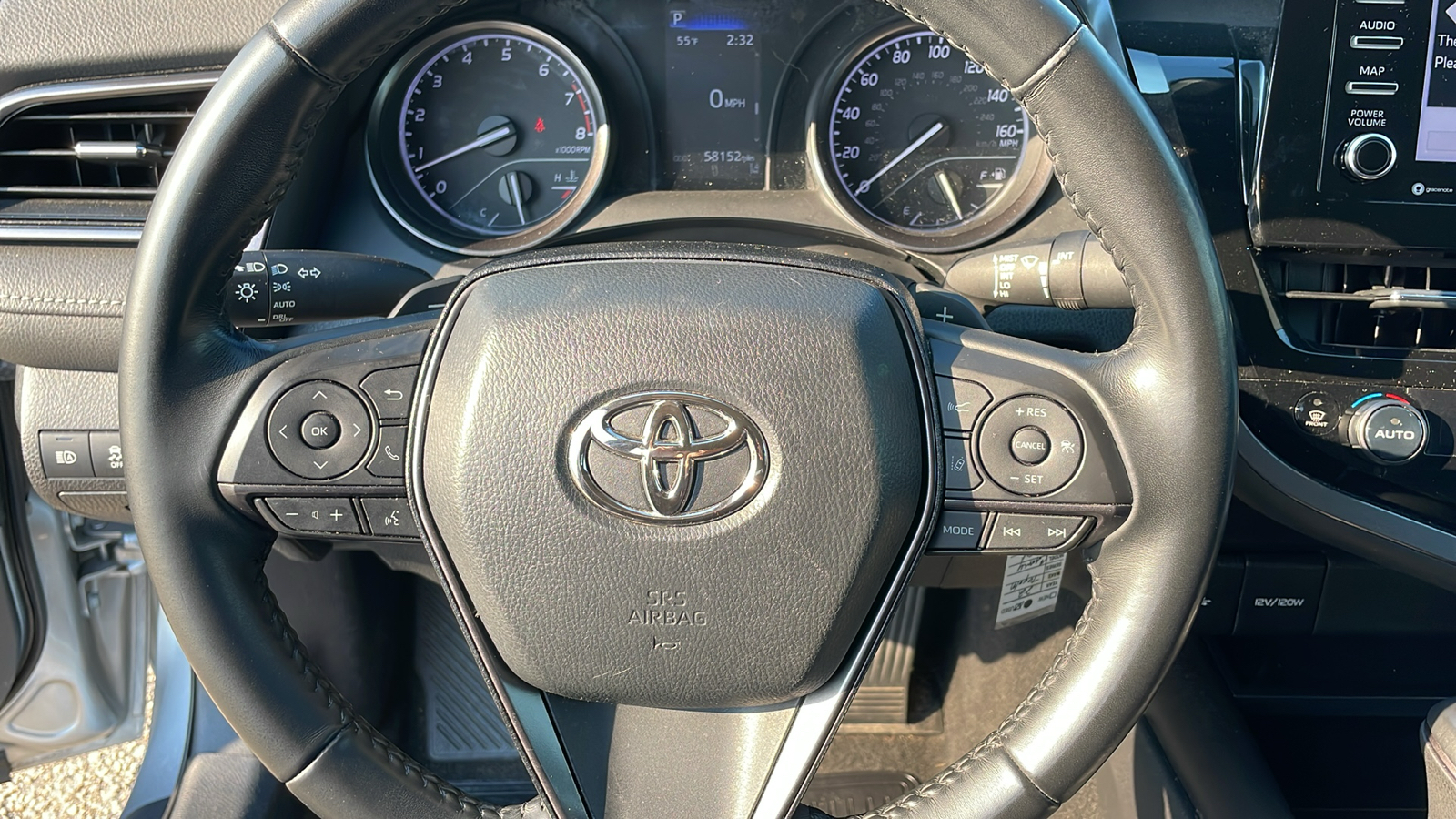 2022 Toyota Camry SE 21