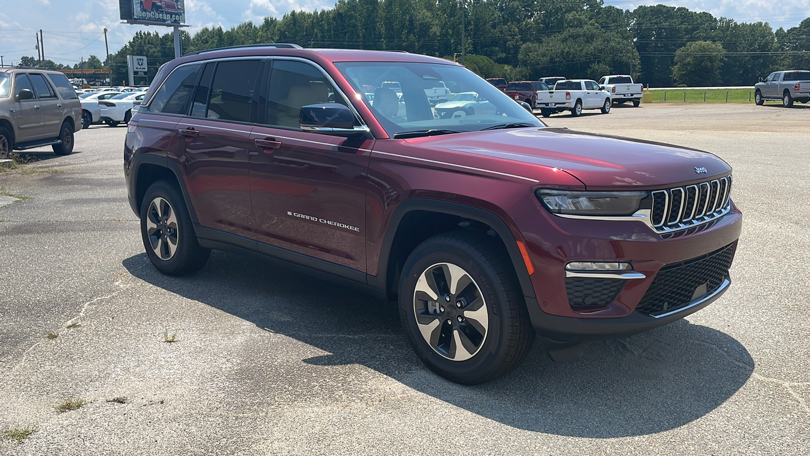 2022 Jeep Grand Cherokee Limited 4xe 7