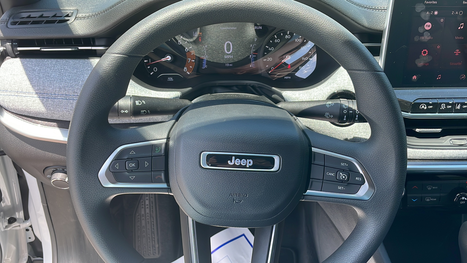 2023 Jeep Compass Sport 19
