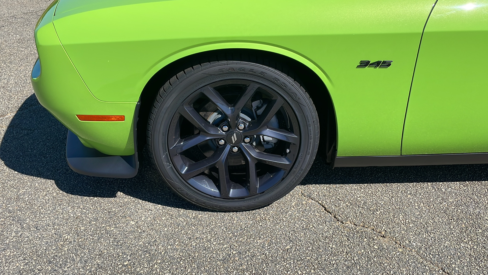 2023 Dodge Challenger R/T 10