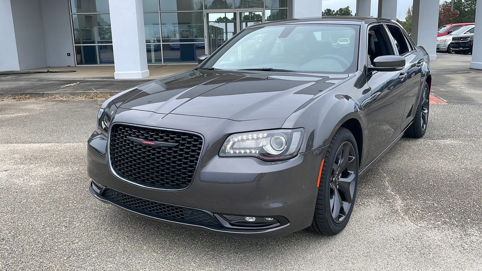 2023 Chrysler 300 S 1