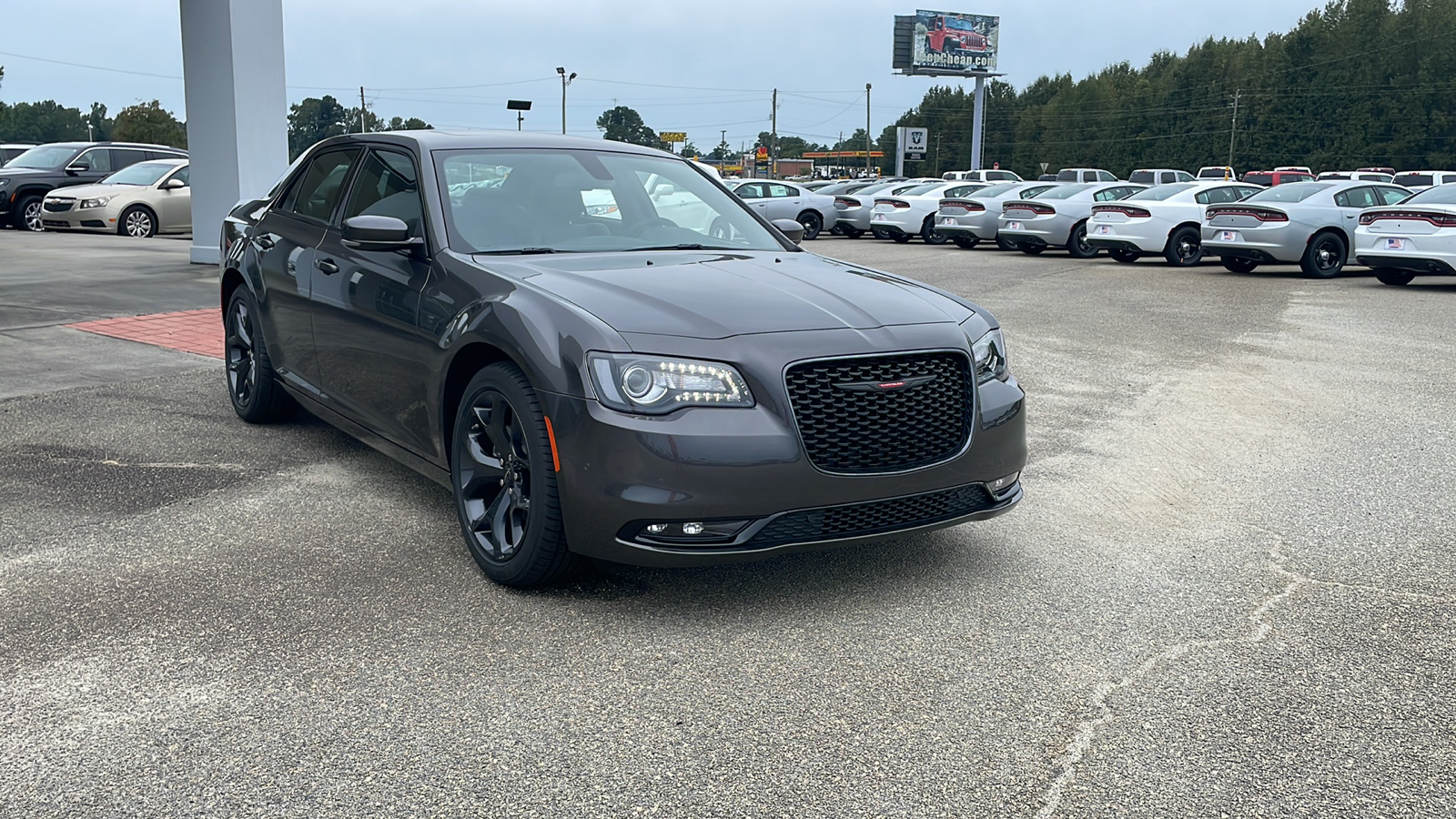 2023 Chrysler 300 S 7