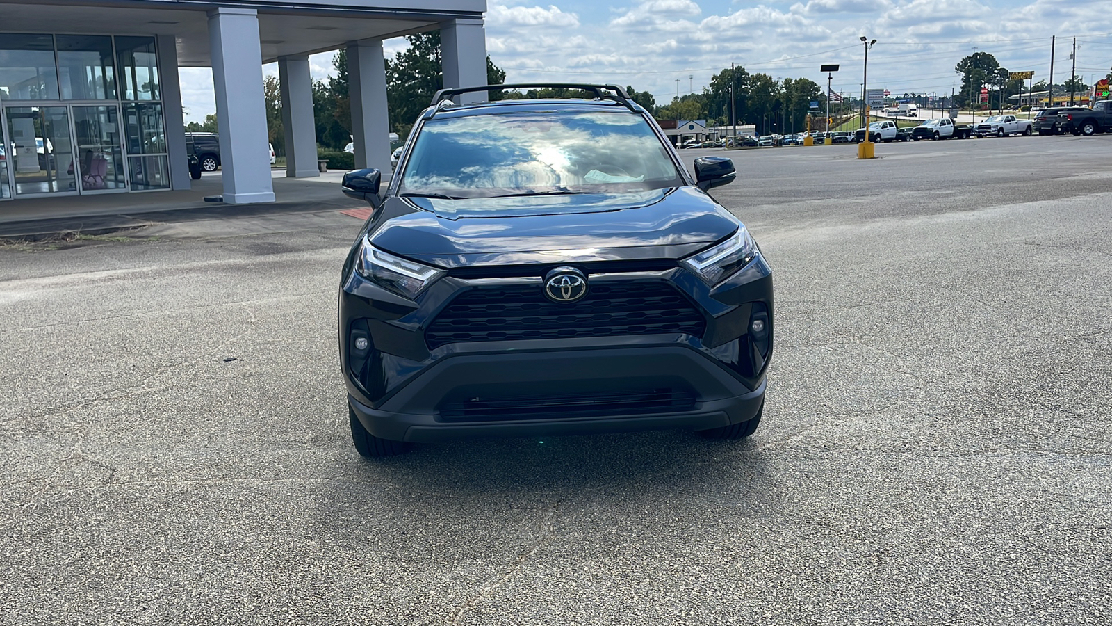 2023 Toyota RAV4 XLE Premium 9