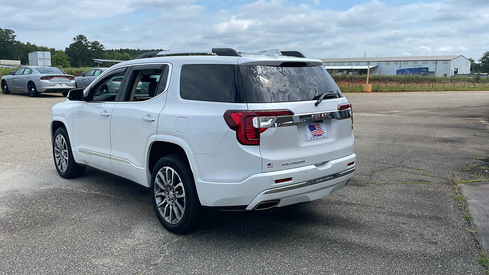 2023 GMC Acadia Denali 3