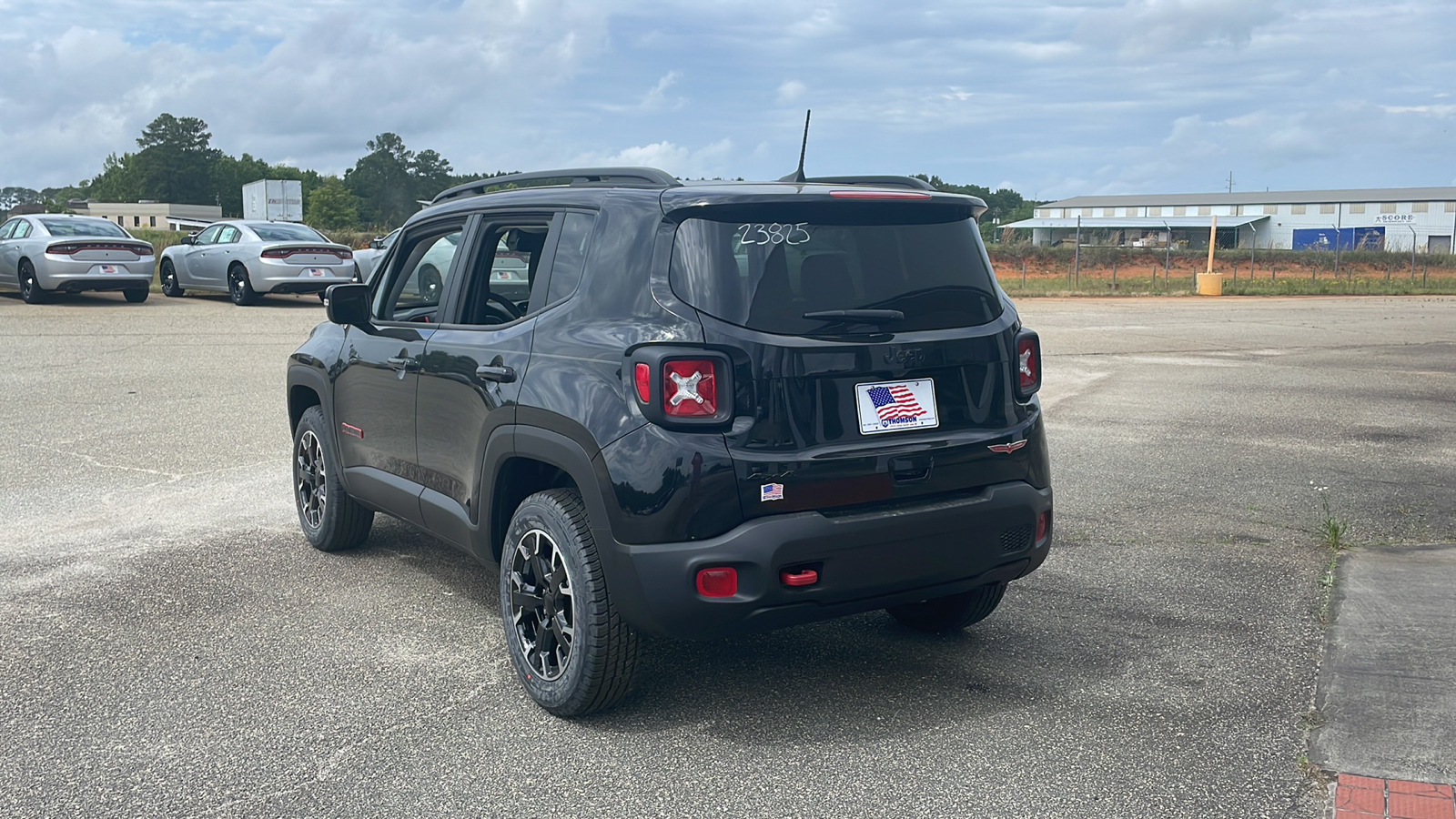 2023 Jeep Renegade Trailhawk 3