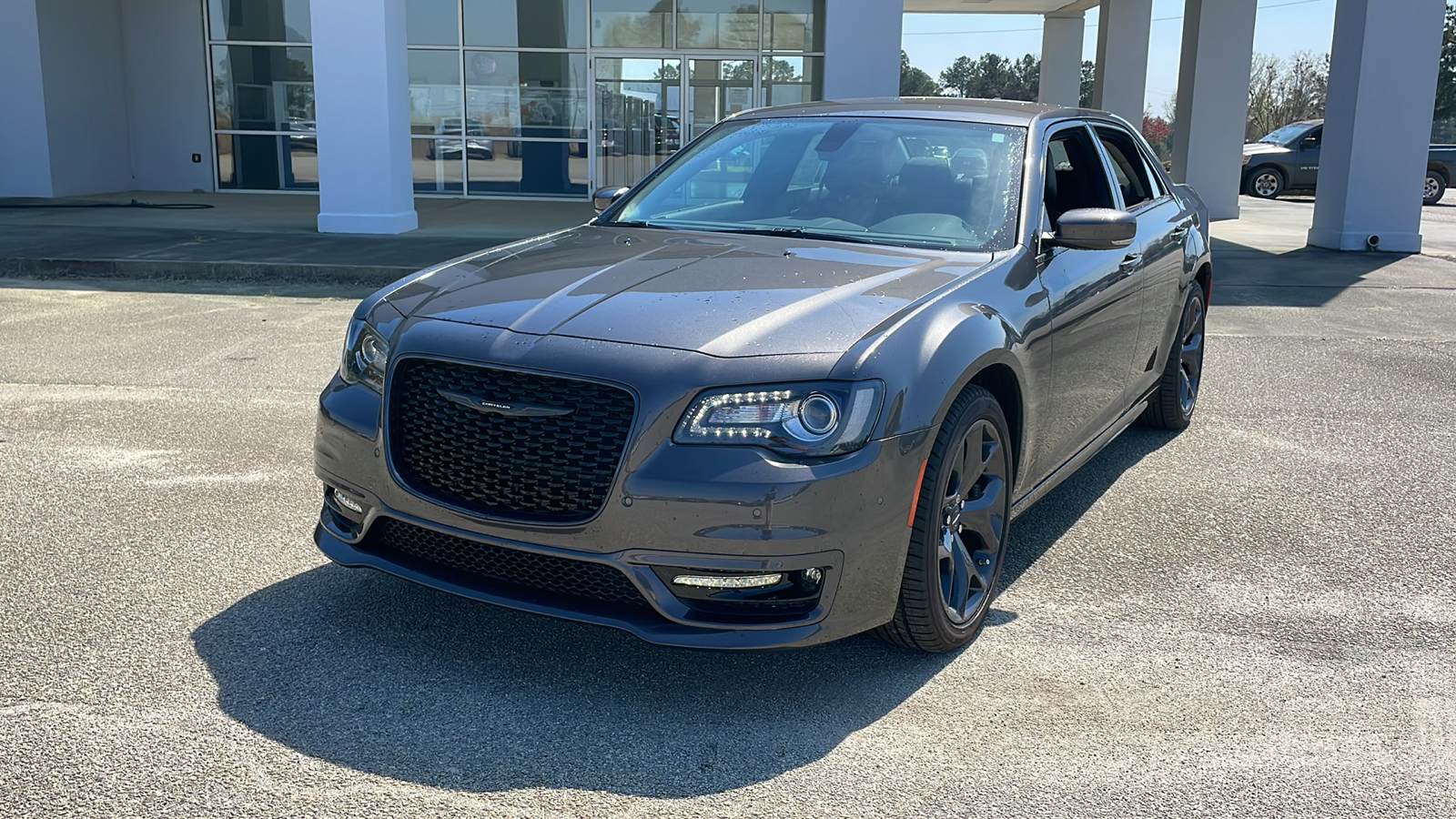 2023 Chrysler 300 Touring 1