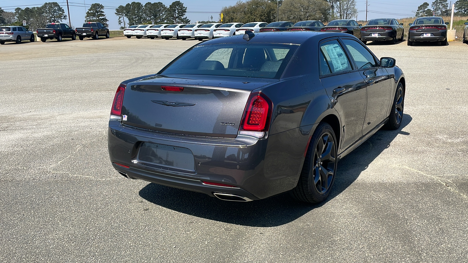 2023 Chrysler 300 Touring 5