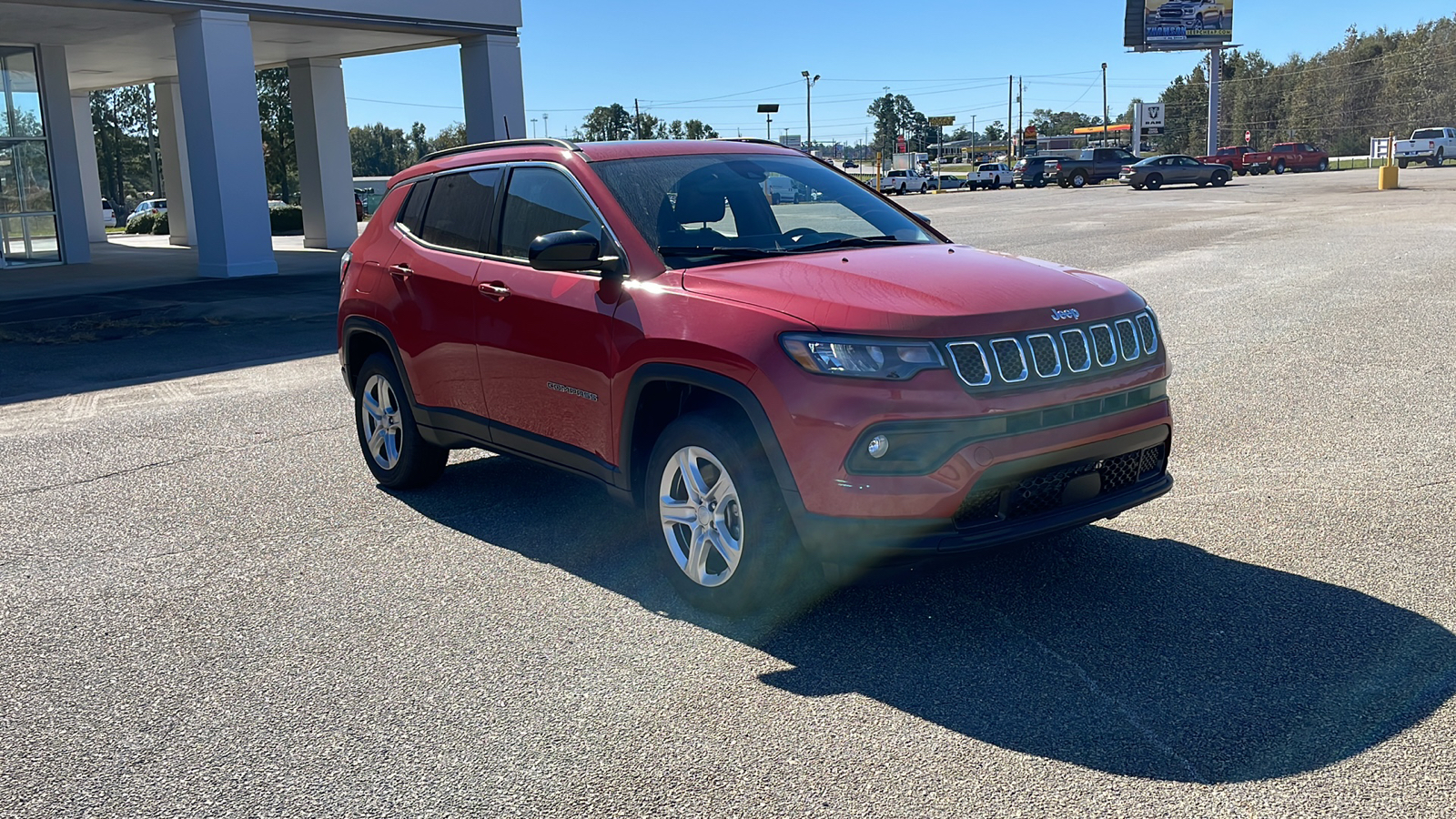 2023 Jeep Compass Latitude 8