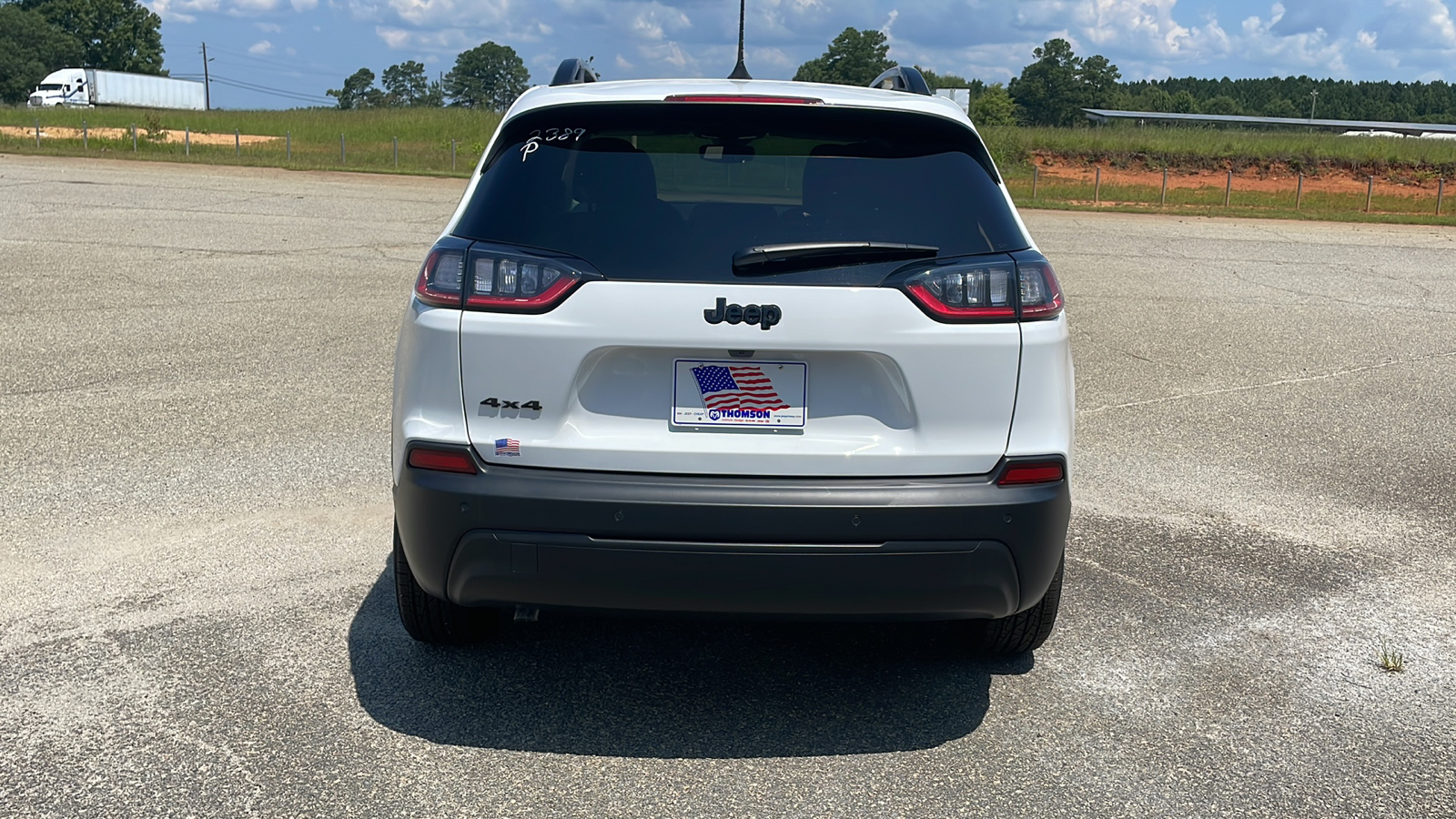 2023 Jeep Cherokee Altitude 4