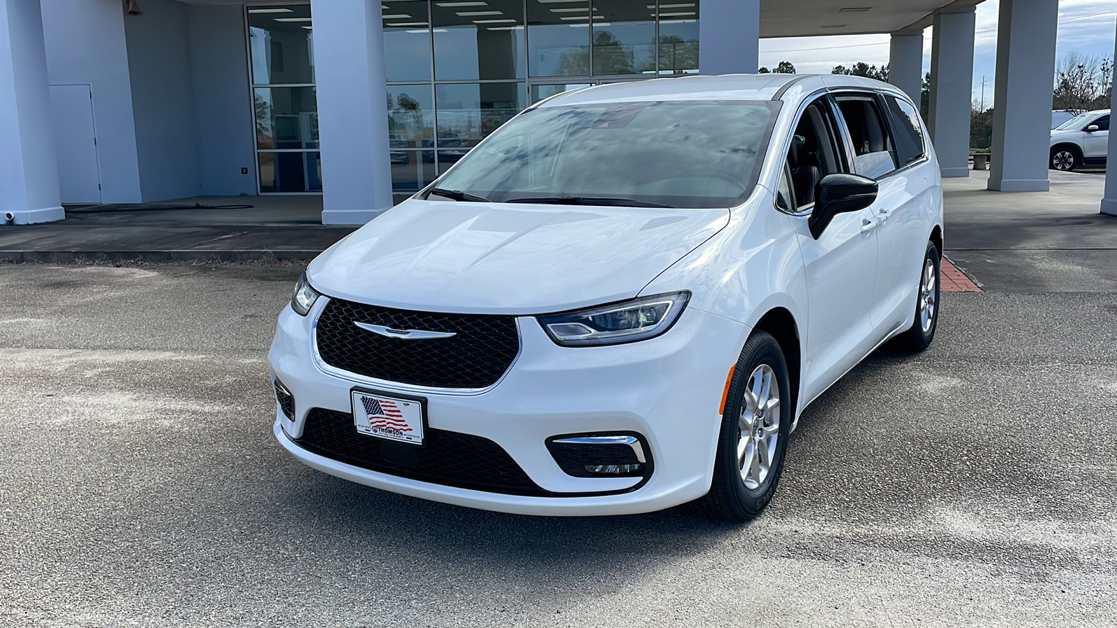 2024 Chrysler Pacifica Touring L 1