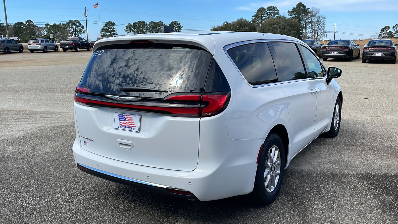 2024 Chrysler Pacifica Touring L 6