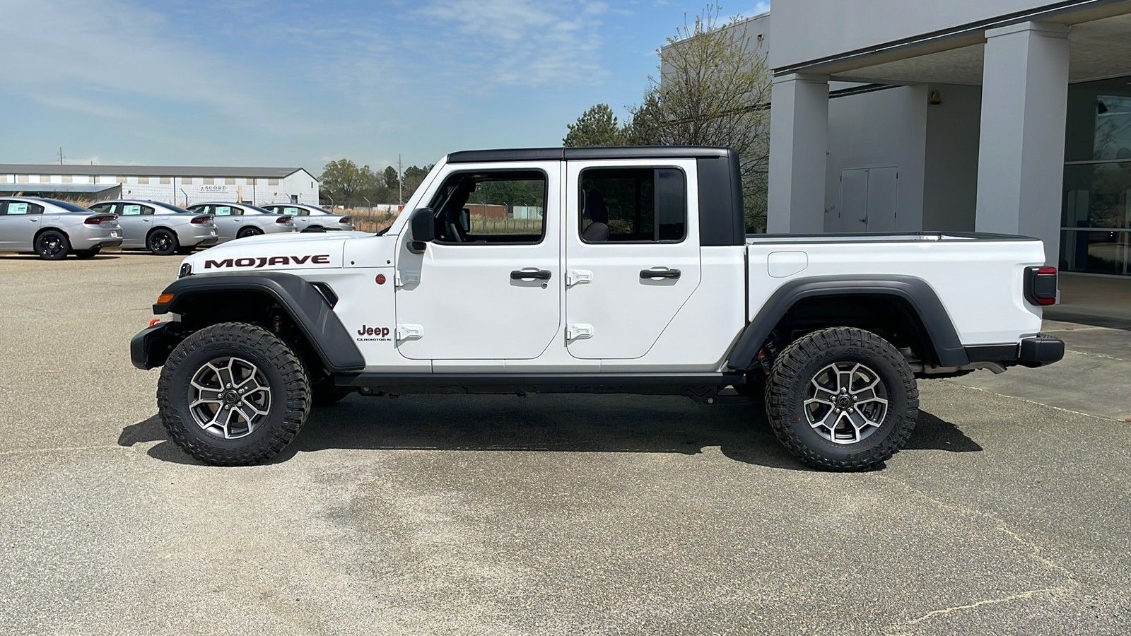 2024 Jeep Gladiator Mojave 2