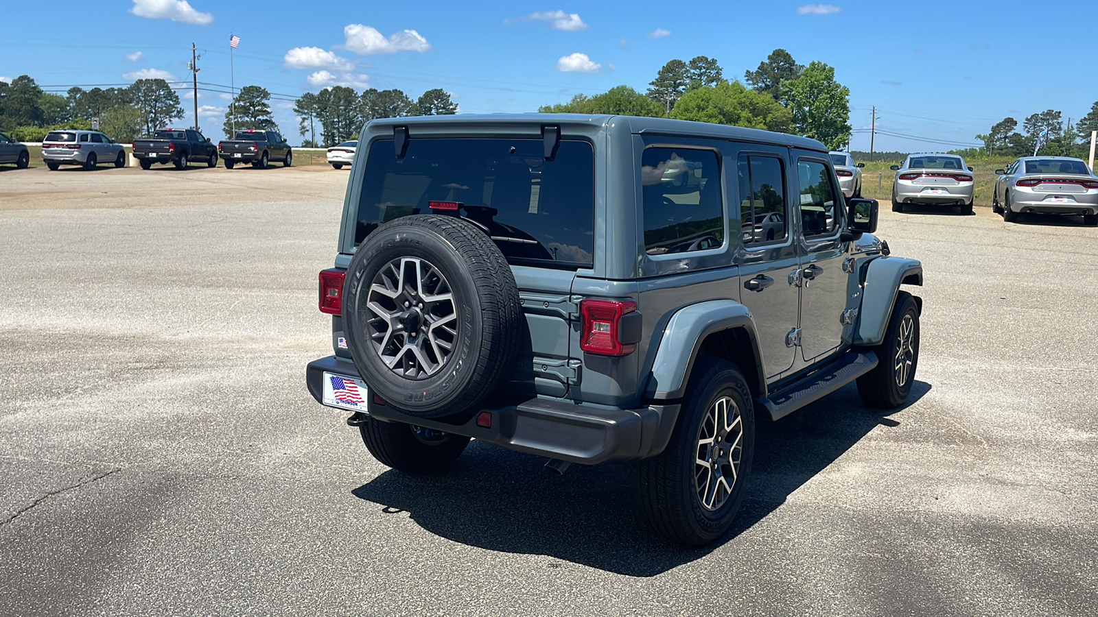 2024 Jeep Wrangler Sahara 5