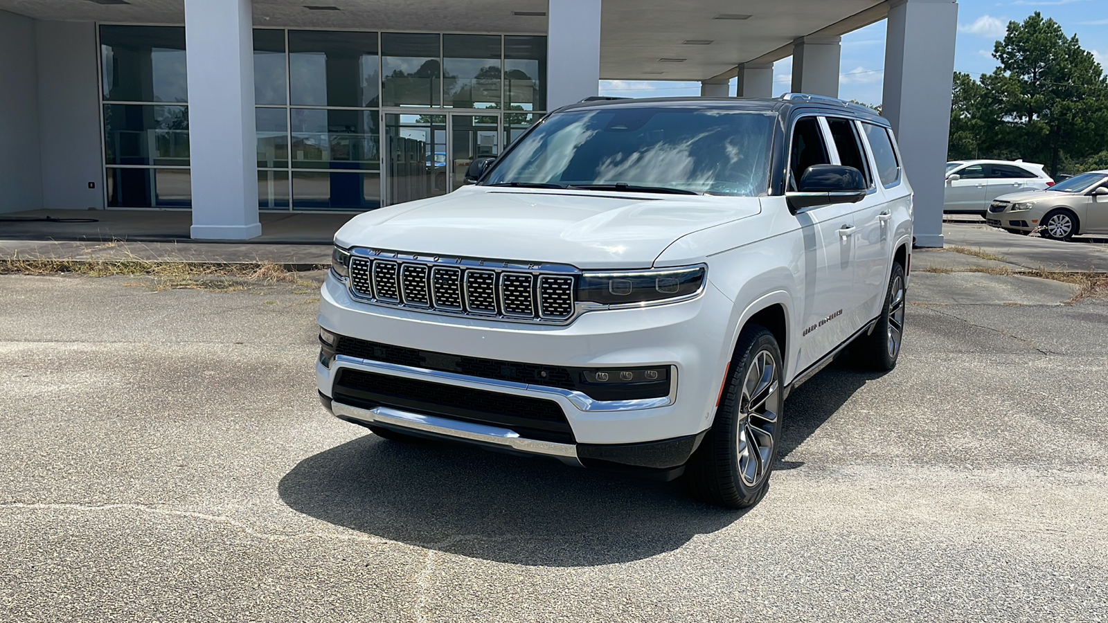 2024 Jeep Grand Wagoneer L Series III 1