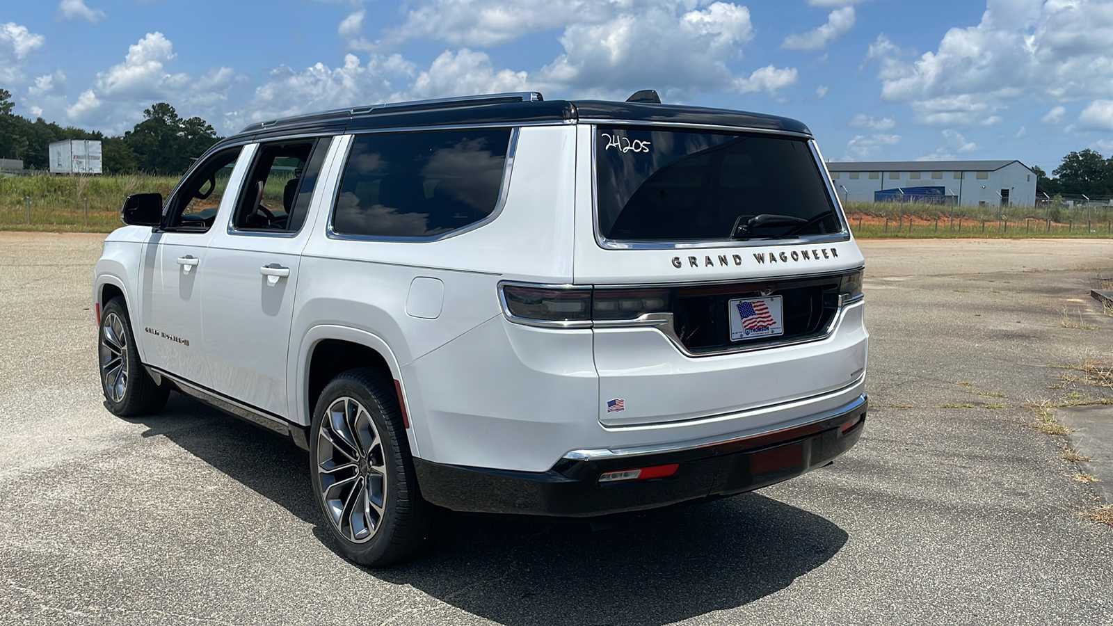 2024 Jeep Grand Wagoneer L Series III 3