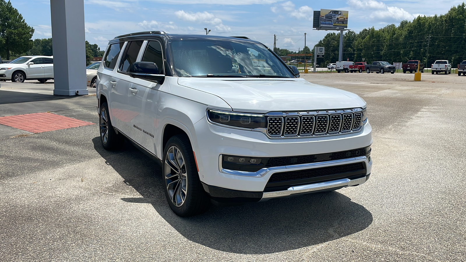 2024 Jeep Grand Wagoneer L Series III 8