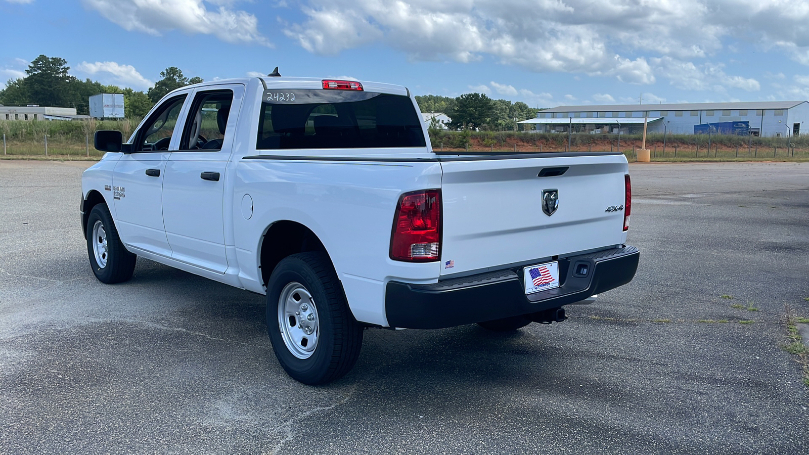 2024 Ram 1500 Classic Tradesman 3