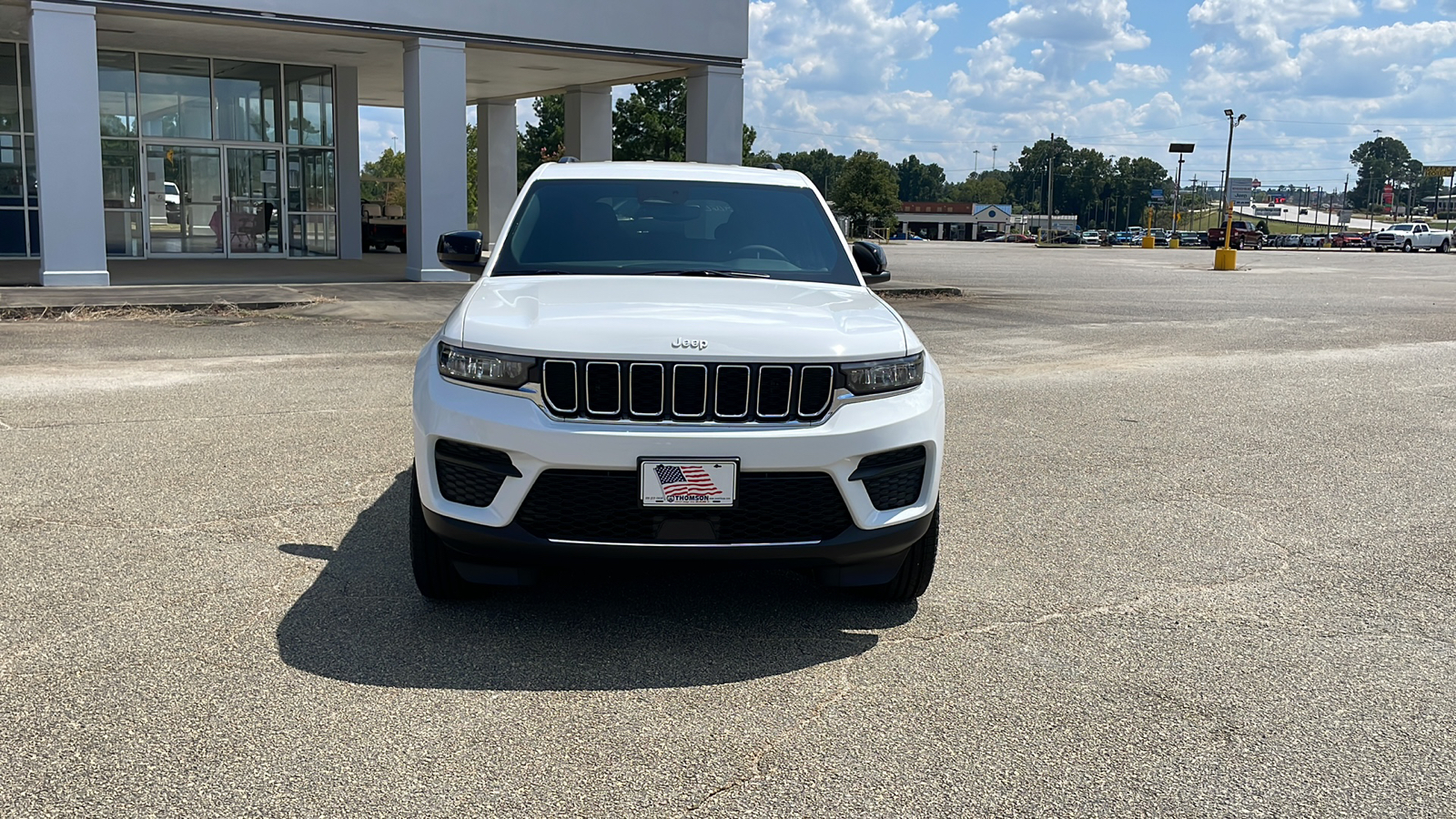 2024 Jeep Grand Cherokee Laredo 9