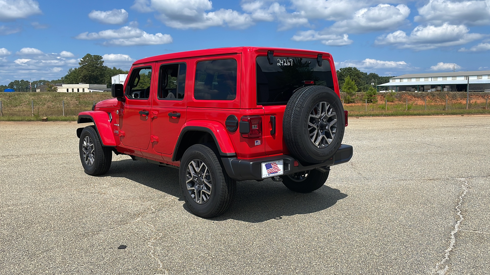 2024 Jeep Wrangler Sahara 3