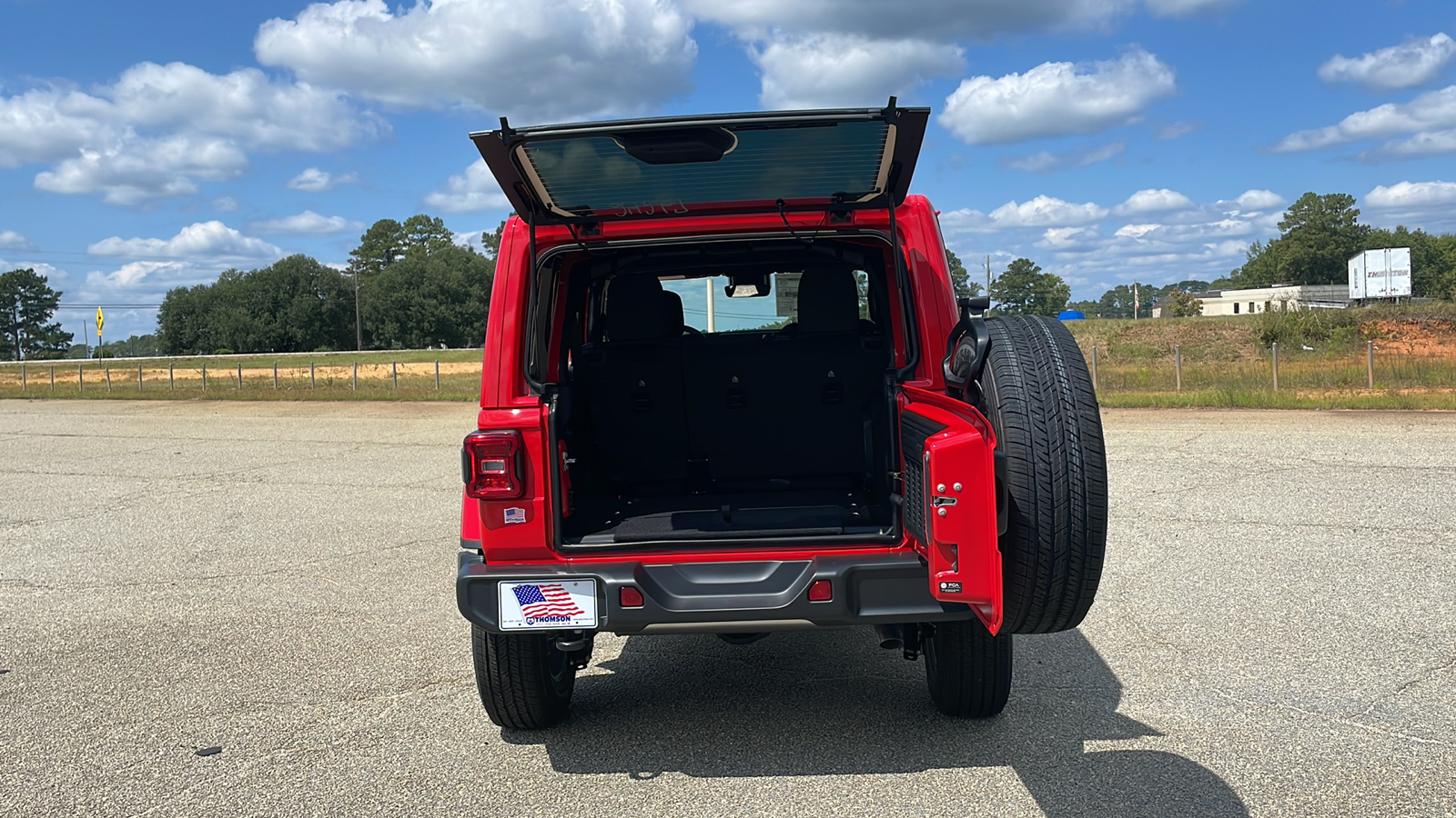 2024 Jeep Wrangler Sahara 5