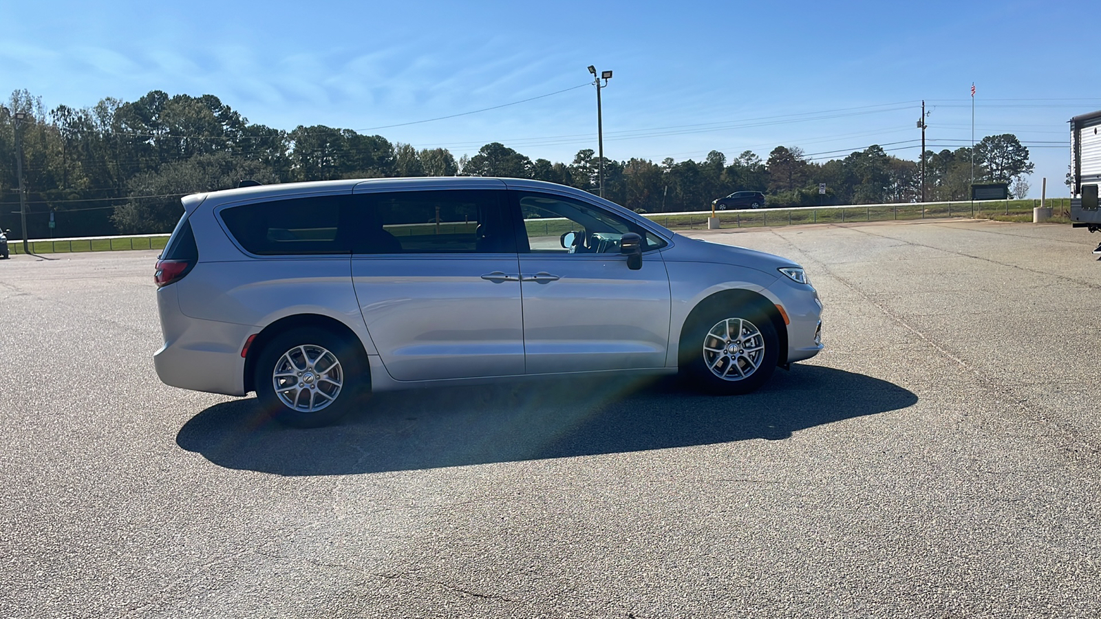 2024 Chrysler Pacifica Touring L 7